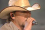 Jason Aldean - She's Country [Live] ft Keith Urban