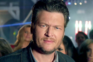 Blake Shelton ft. Pistol Annies & Friends - Boys 'Round Here