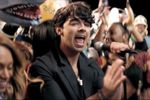 Jonas Brothers - Pom Poms