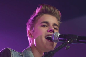 Justin Bieber - All Around The World [Acoustic]