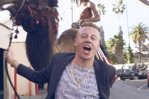 Macklemore & Ryan Lewis ft. Ray Dalton - Can't Hold Us