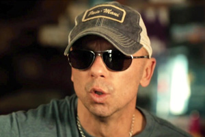 Kenny Chesney - When I See This Bar