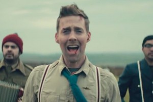 Kaiser Chiefs - Coming Home