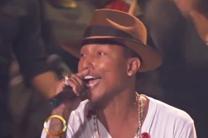 Pharrell Williams - Happy [Live]