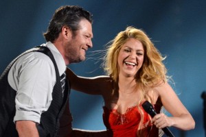 Shakira ft. Blake Shelton - Medicine [ACM Awards]