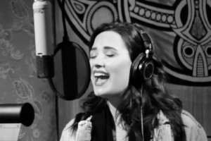 Demi Lovato - In Case [In-Studio Performance]