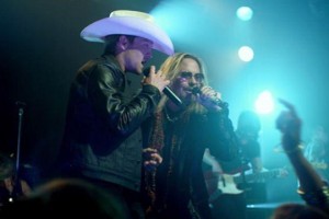 Justin Moore ft. Vince Neil - Home Sweet Home