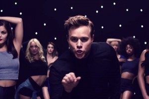 Olly Murs ft. Travie McCoy - Wrapped Up
