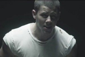 Nick Jonas - Chains